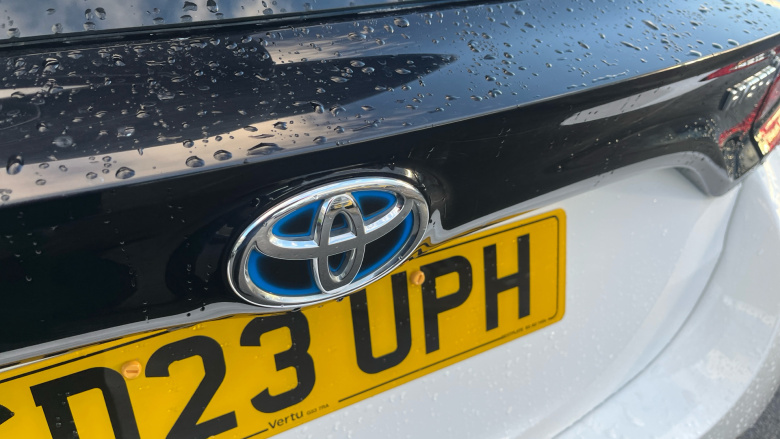Toyota Yaris 1.5 Hybrid Icon 5dr CVT Hybrid Hatchback
